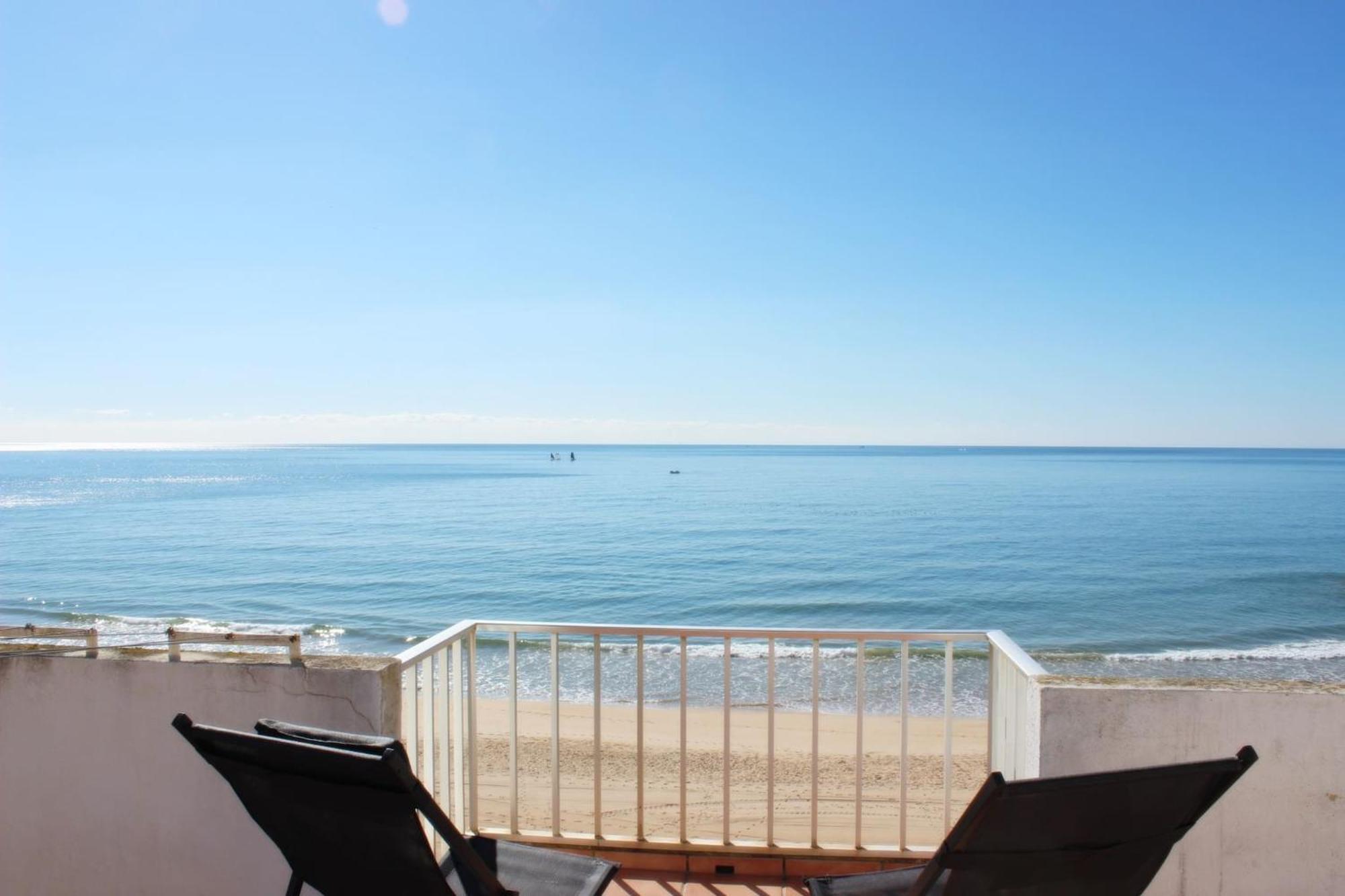 Quarteira Mar - Beach Front Exterior photo
